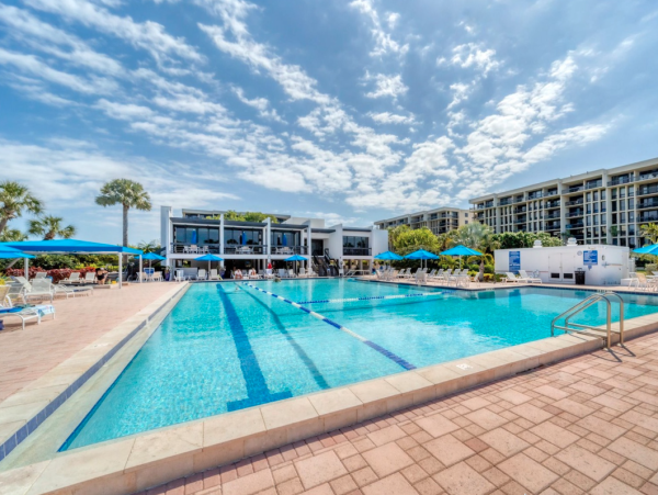 Luxurious Beachfront Condo in Longboat Key Florida - Stunning Gulf Views